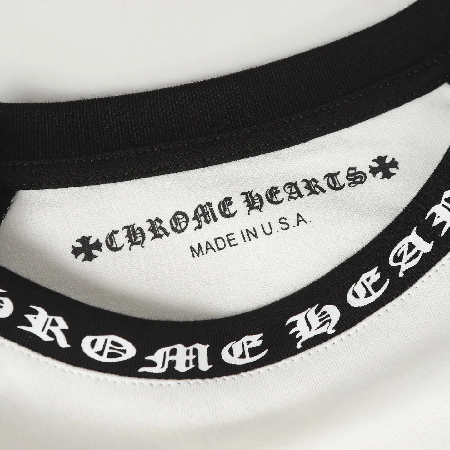🅿️270 Come Hearts/Kro Heart Sanskrit Horseshoe Spliced Printed Long Sleeve, Autumn and Winter King! Chest pockets, high weight threads on collar and cuffs, the fabric is custom woven and dyed 280g double yarn pure cotton fabric, washed and anti-counterfeiting tags and other auxiliary labels are all correct versions, super conspicuous, super beautiful and super atmospheric, the same style for men and women! The overall upper body shows fashion and individuality, and couples wearing it together is a recommended T-shirt for Street Ace!! Color: Monochrome Size: XS-L